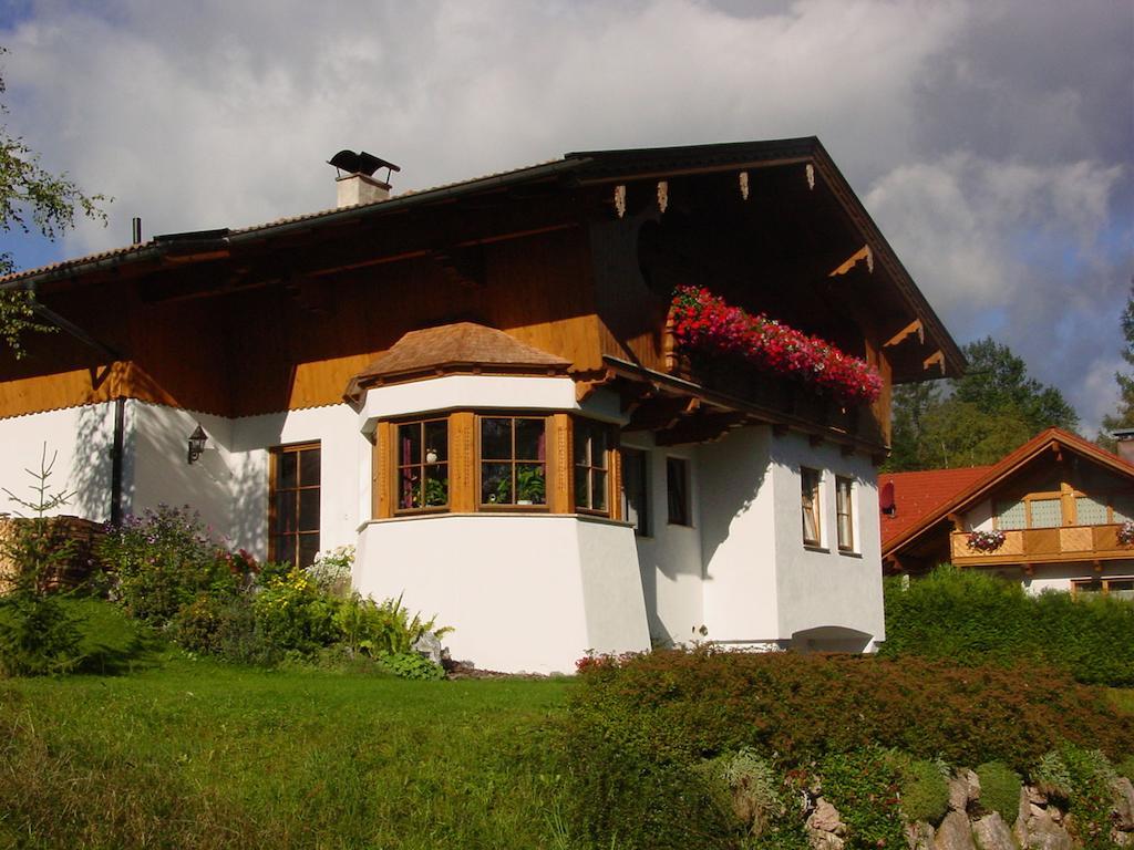 Ferienwohnung Irmgard Steinberg am Rofan Exterior photo